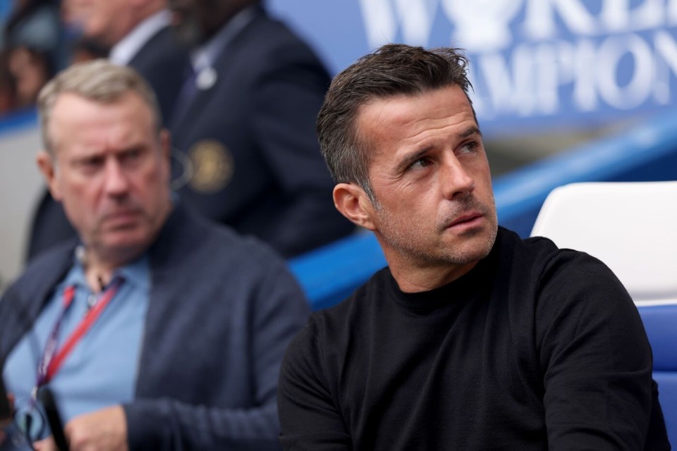 有很多判罚, 而不是给切, 踢得相当不