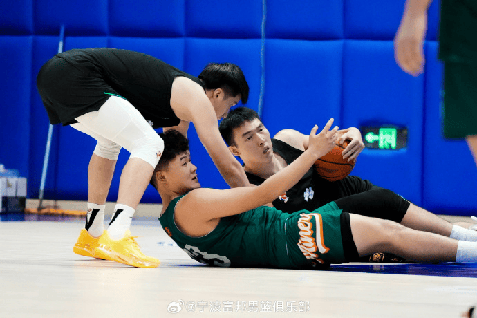 男篮以, 特矿工队的