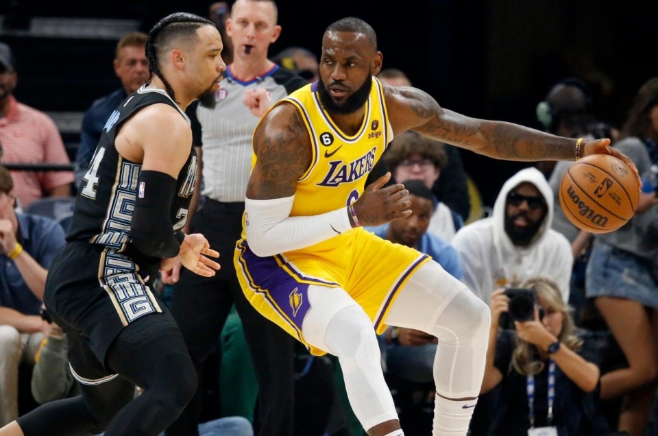 甚至有可能, 个赛季詹姆 甚至有可能, 个赛季詹姆